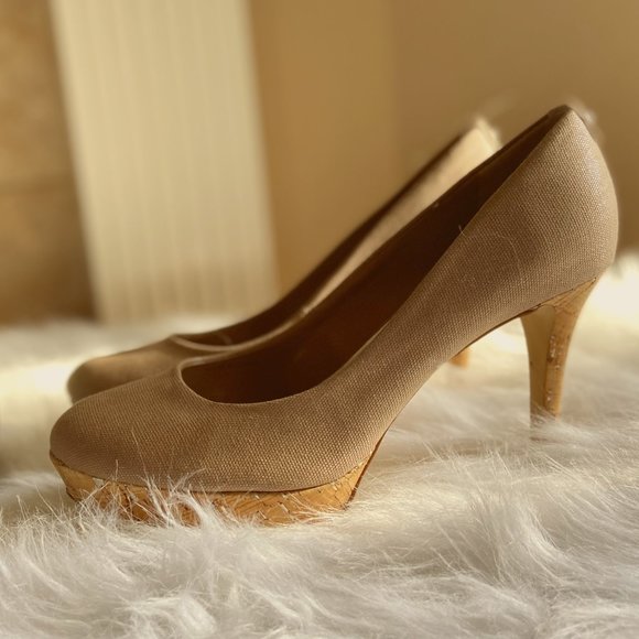 Tahari Sophia Glitter Platform Pump Sz 8 - Picture 1 of 9